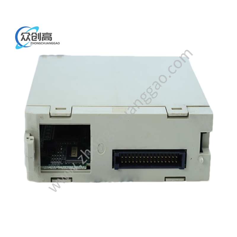 OMRON C200HW PA204S